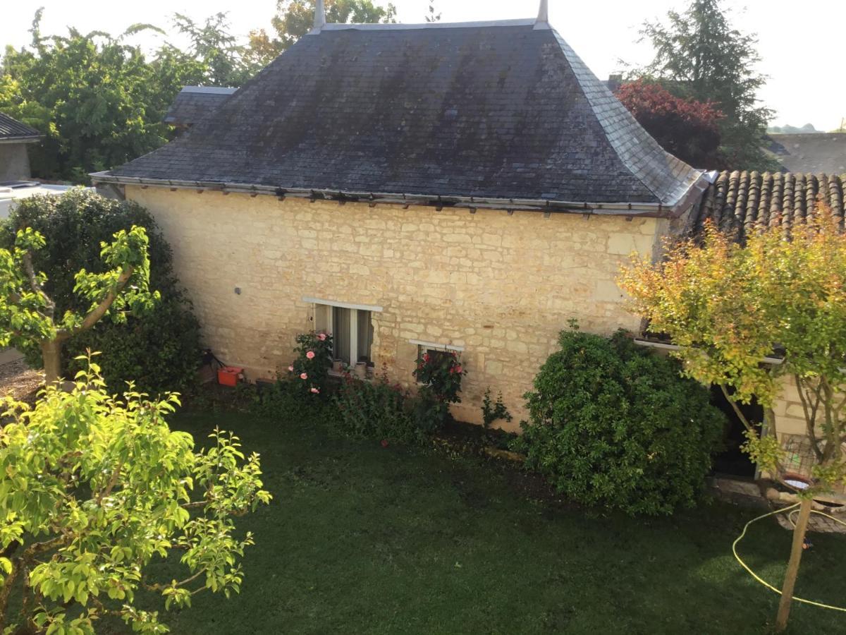 Hotel La Tour de Gué à Mirebeau Extérieur photo